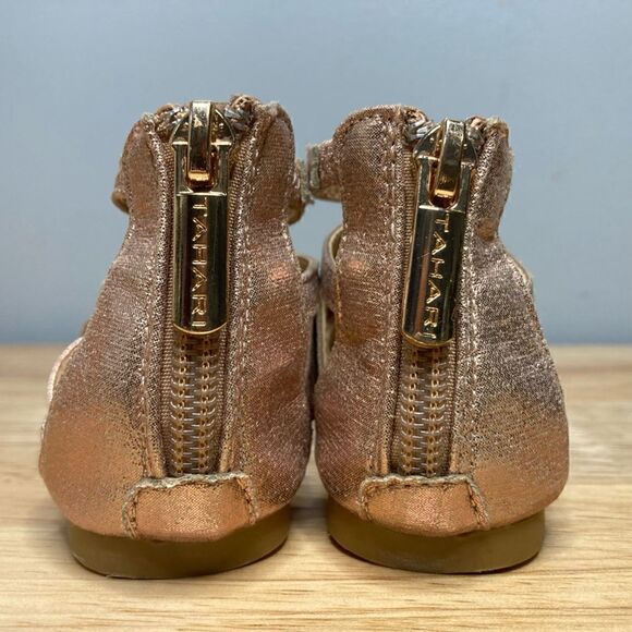 Tahari Baby ‘Skylar’ Gladiator Style Sandal, Metallic Rose Gold Toddler Size 5 - Picture 7 of 12
